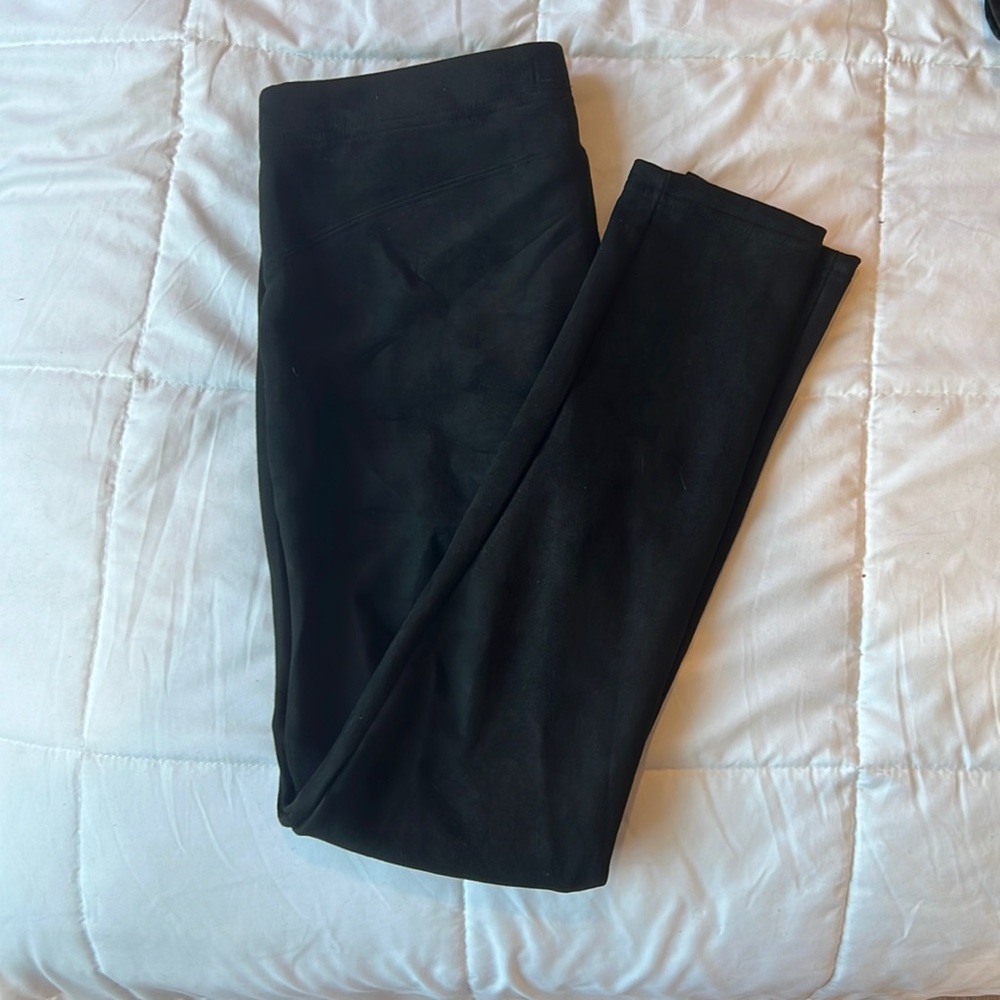Black velvet leggings! Size small never worn!